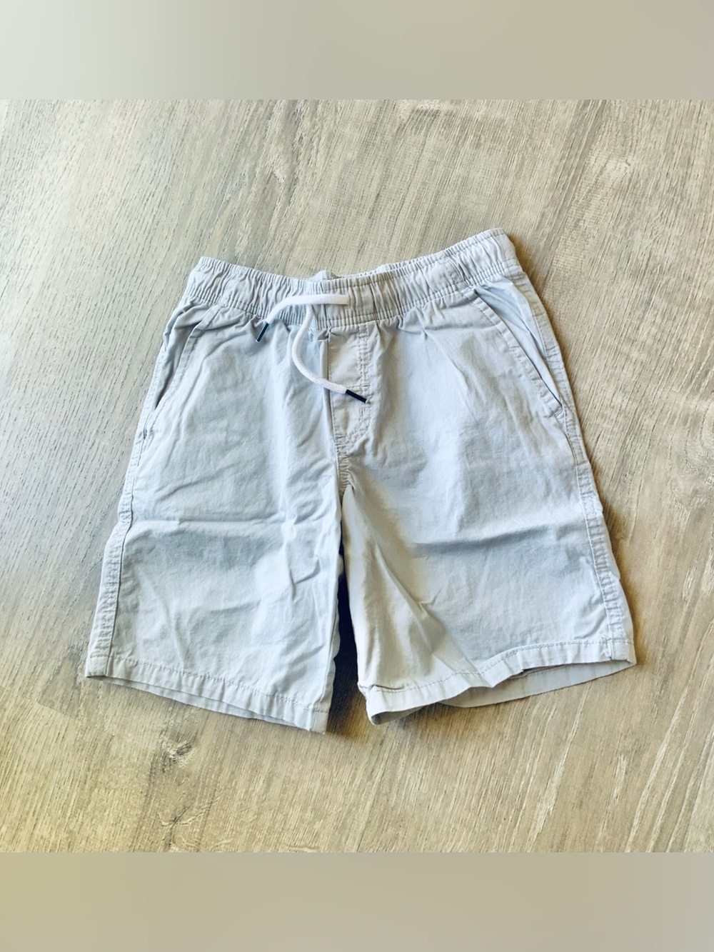 Cat & Jack Light Gray Casual Shorts Boys Medium (8)
